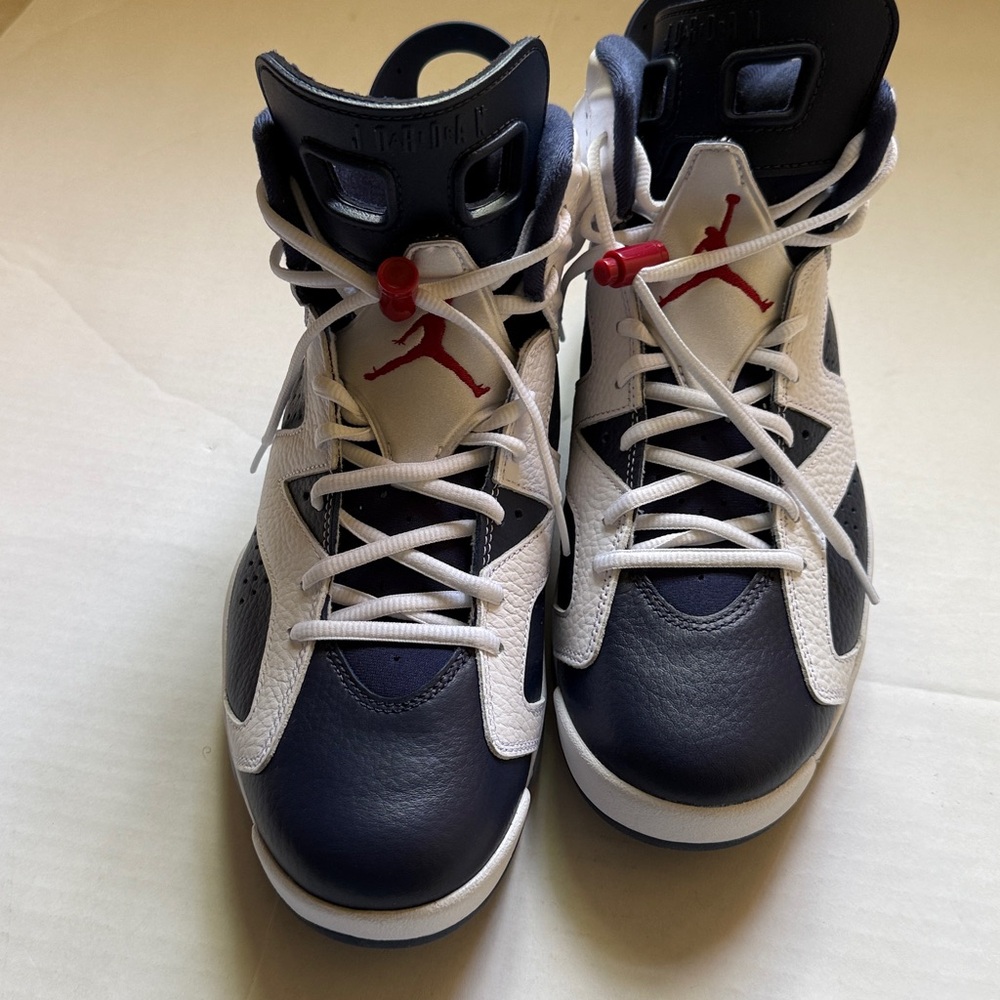 Air Jordan 6 Retro/AUTHENTIC 

Men size 10.5

Blue, White and Red - Picture 5 of 14